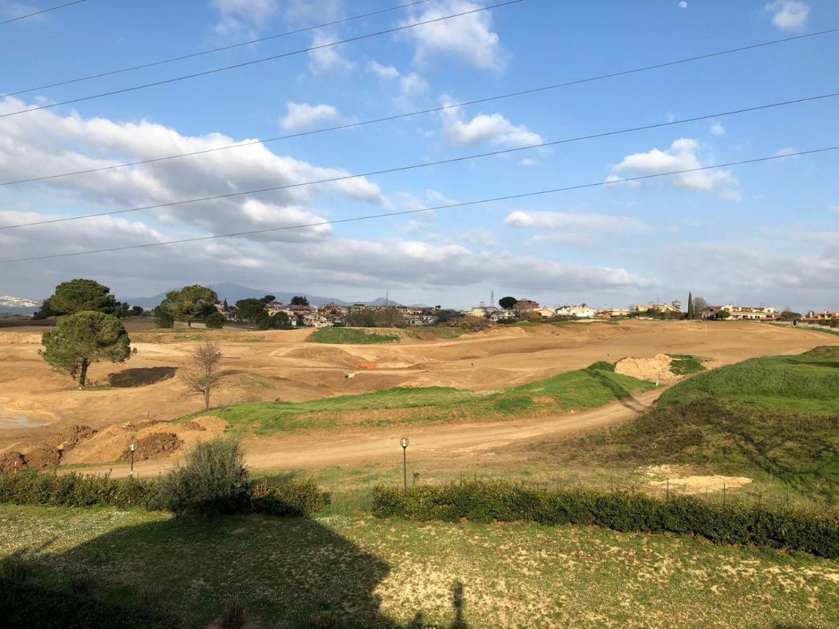 Marco Simone Golf Club Lägenhet Exteriör bild